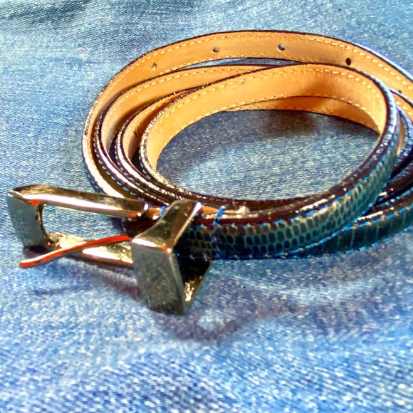 Vintage Talbots Skinny Belt in Navy - Picture 1 of 6